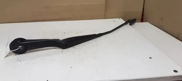 Ford Focus Windshield/front glass wiper blade 97036203 BM5117526BB