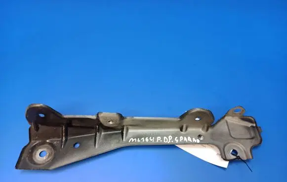 Mercedes-Benz ML W164 Fender mounting bracket 21407515