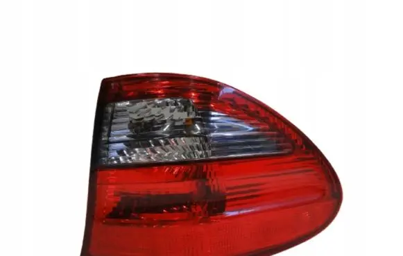 Mercedes-Benz E W211 Rear/tail lights A2118202864
