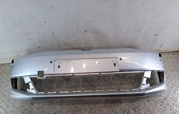 Volkswagen Sharan Front bumper 7N0807221A 7N0807217E