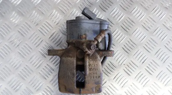 Rear brake caliper