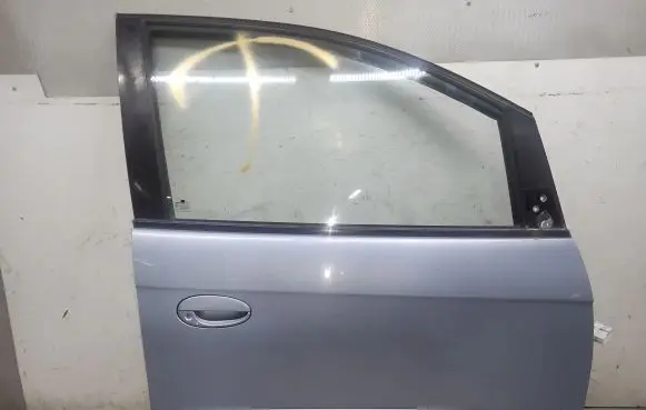 Chevrolet Rezzo Front door