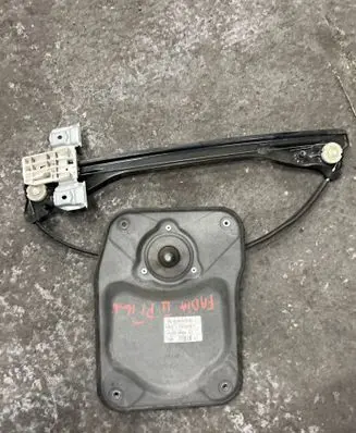 Skoda Fabia Mk2 (5J) Front door electric window regulator 5J4837402 839602 119628