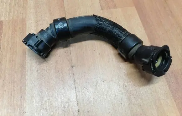 Renault Scenic IV - Grand scenic IV Engine coolant pipe/hose 210472134R