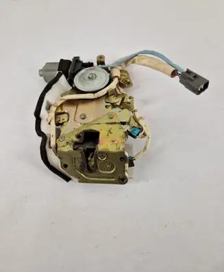 Toyota Previa (XR30, XR40) II Sliding door lock 41232010020