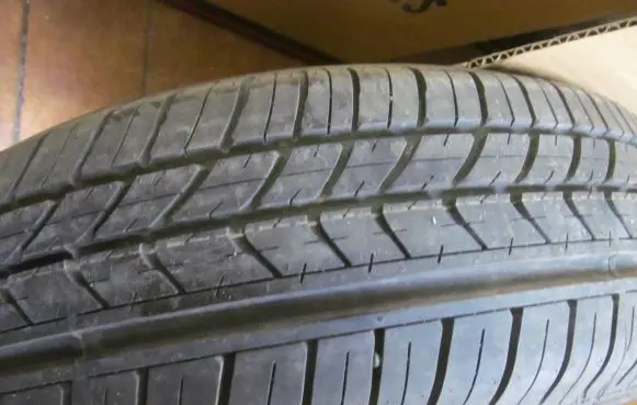 Skoda Fabia Mk2 (5J) R14 summer tire 