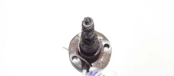 Audi 80 90 B3 Stub axle 