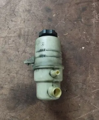 Chrysler Town u0026 Country V Power steering fluid tank/reservoir