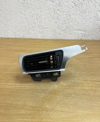 Audi A6 S6 C7 4G Other interior part 9026100 4G2820902