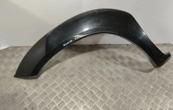 Toyota Hilux (AN10, AN20, AN30) Front arch trim 538480K010