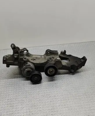 Citroen C-Crosser Generator/alternator bracket 9661297180