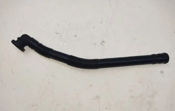 Volkswagen Golf VI Breather hose/pipe 3C0129637C