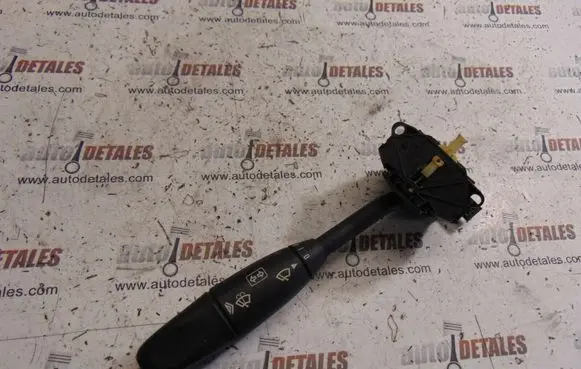 Mercedes-Benz E W211 Indicator stalk A1715402245
