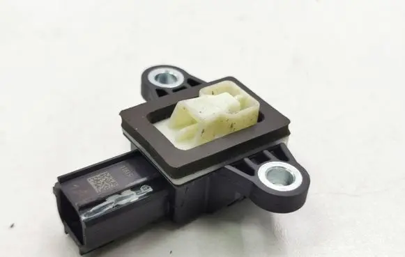 Hyundai Tucson TL Airbag deployment crash/impact sensor 95920B1050 355ECB41 624944200