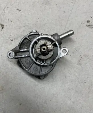 Mercedes-Benz C W204 Vacuum pump A6462300165