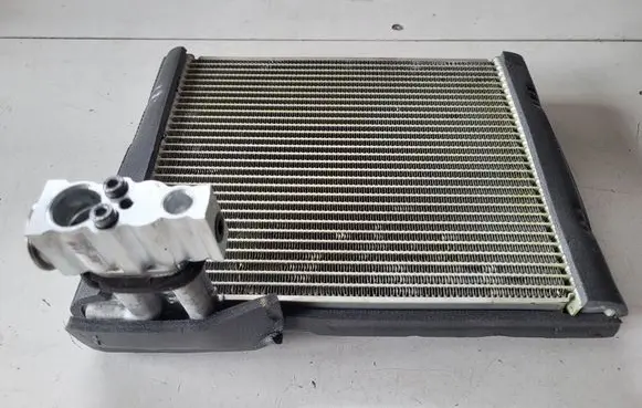 Toyota Yaris Cross A/C cooling radiator (condenser) CZ4475006760