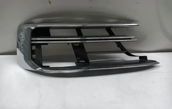 Audi A8 S8 D5 Front bumper lower grill 4N0807680