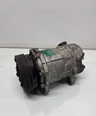 Volkswagen Golf IV Air conditioning (A/C) compressor (pump) 1J0820803A