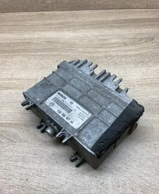 Volkswagen Golf III Engine control unit/module ECU 030906027AA 0261204616
