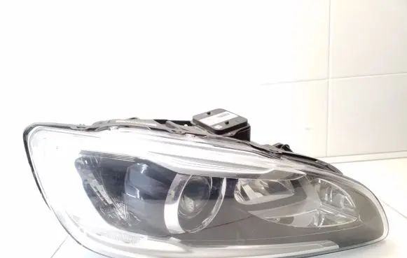 Volvo V60 Headlight/headlamp 31395903 90053126