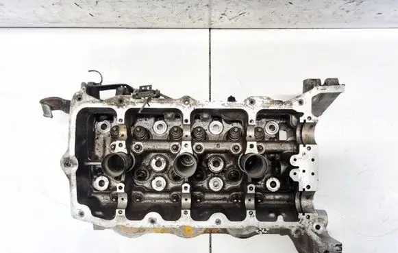 Cadillac CTS Engine head 12566827