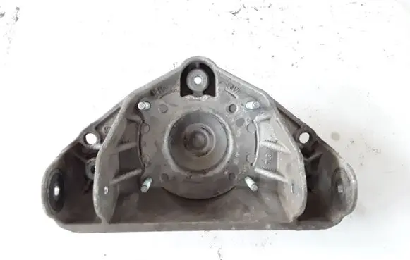 Volkswagen Touareg I Front shock absorber mounting bracket NOCODE