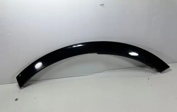 Audi Q7 4M Front arch trim 