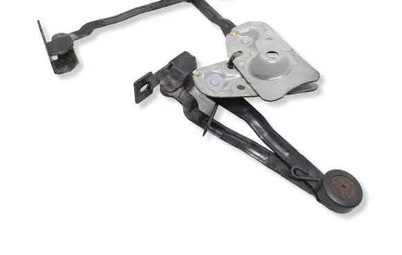 Volvo XC90 Tailgate hinge 30674750 30674751
