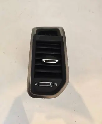 Ram 1500 Dashboard side air vent grill/cover trim