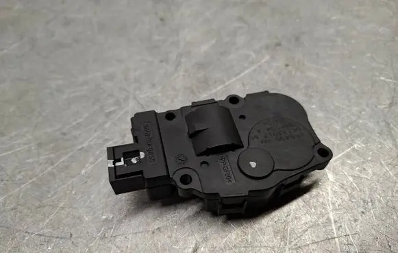 BMW X5 F15 Air flap motor/actuator EFB496 04122017
