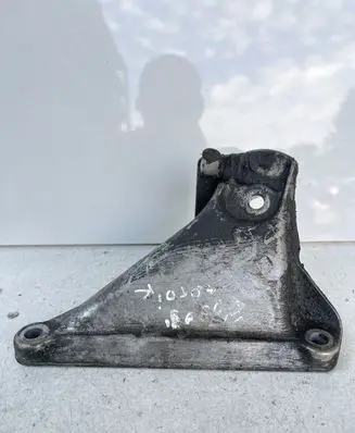 BMW 5 E60 E61 Engine mounting bracket 6769153 EN1706 AC46000DF