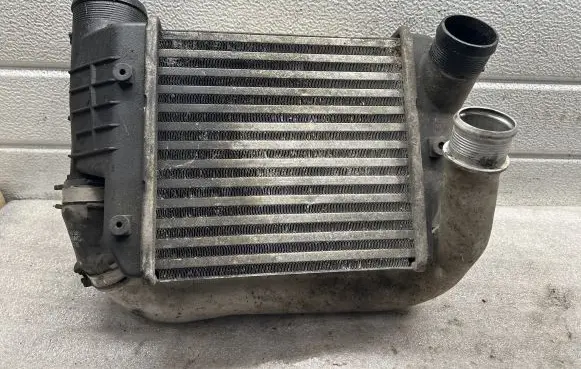 Audi A6 S6 C6 4F Intercooler radiator 4F0145980