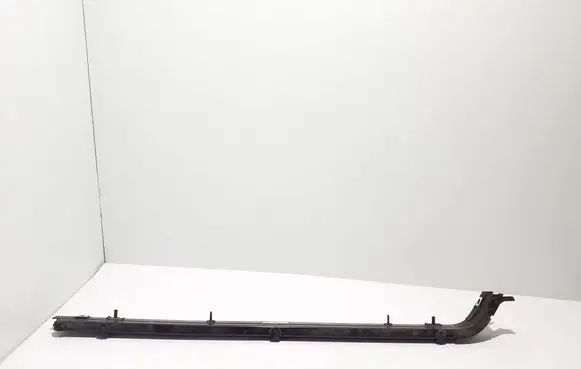 Renault Trafic III (X82) Sliding door middle roller runner 777608653R