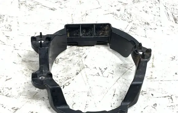 Toyota Avensis T270 Fog light bracket 5212705070