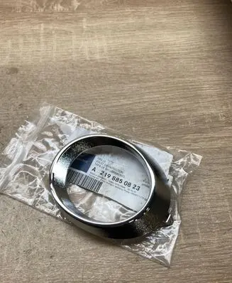 Mercedes-Benz CLS C219 Front fog light trim/grill A2198850823