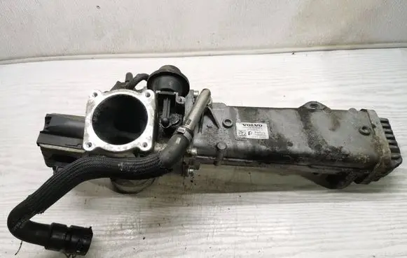 Volvo S60 EGR valve cooler 31325030 70304902