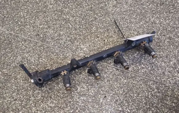 Fuel injectors set