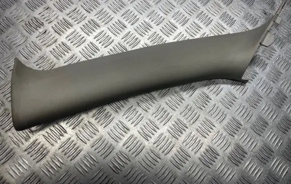 Chrysler 300 - 300C (A) pillar trim 0UM03BDXAE 420JNJ1AMM6