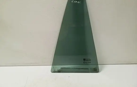 Opel Astra H Rear vent window glass 
