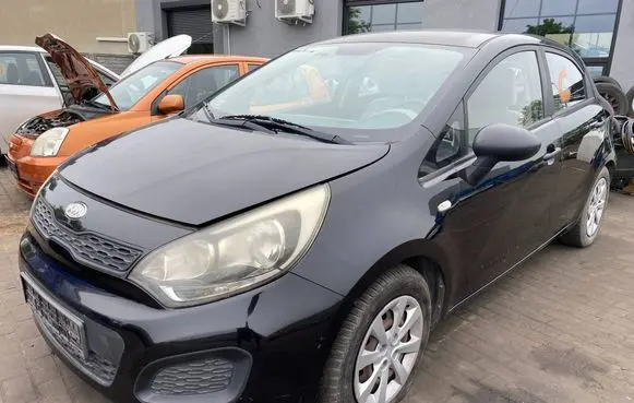 KIA Rio Parcel shelf