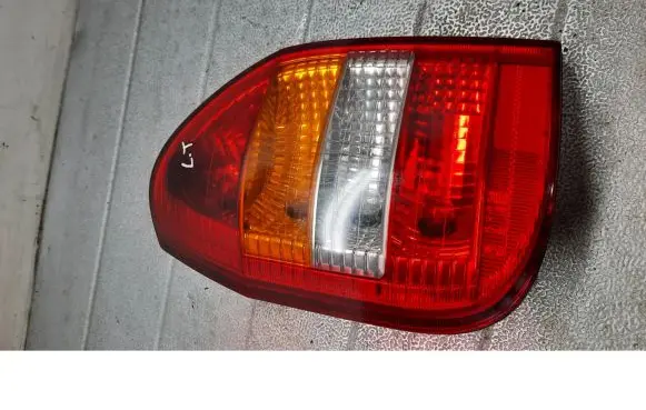Opel Zafira A Rear/tail lights