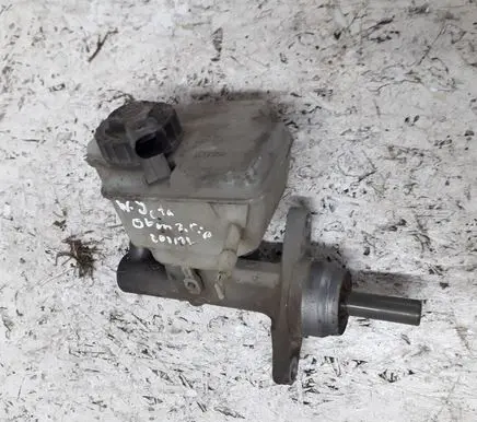 Volkswagen Jetta V Master brake cylinder 1K1611301C