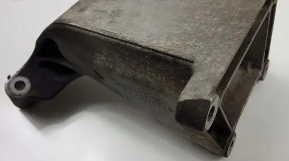 Mercedes-Benz E W211 Engine mounting bracket 2732231604