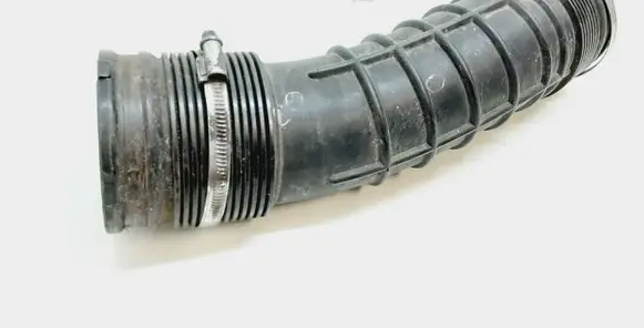 Volvo S80 Air intake hose/pipe 6898050