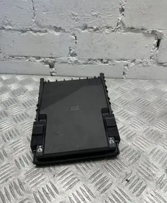 Volkswagen Golf VI Fuse box set 1k0937132