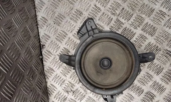 Volvo V70 Front door speaker 