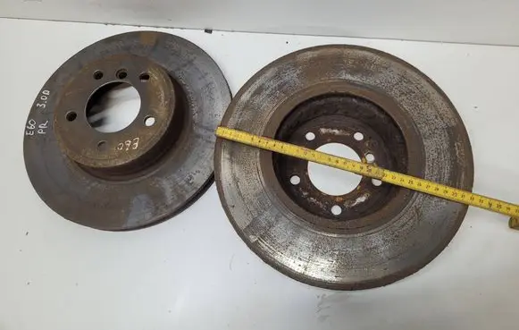 BMW 5 E60 E61 Front brake disc