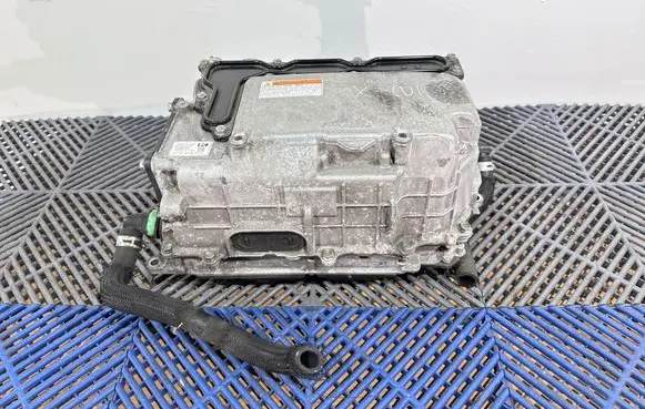 Toyota Auris E180 Voltage converter inverter G920047190
