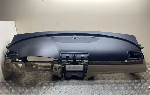 Volkswagen PASSAT CC Dashboard 3C1857003