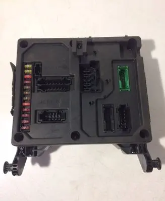 Volkswagen Sharan Fuse module S108151001